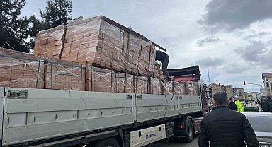 Yaralanan eşini kurtarmak isterken kendisi de yaralandı