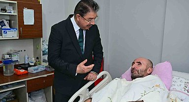 Yatağa bağımlı engelli vatandaşa Vali Yılmaz'dan ziyaret