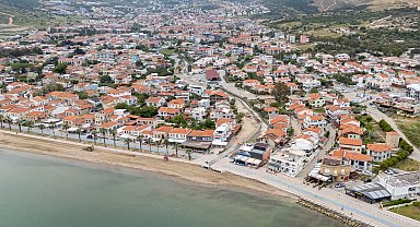 Yeni Foça'da tarihi dere yatağı güçlendiriliyor