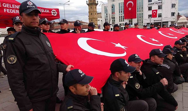 Yozgat'ta bayrak yürüyüşü coşkuyla gerçekleştirildi