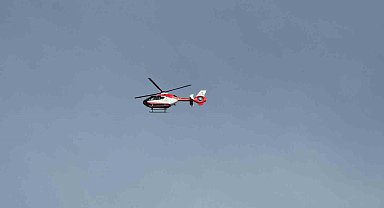Yüksekova'dan Diyarbakır'a helikopterle hasta sevki