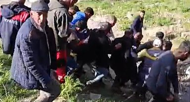 Yüksekovada'da pancar toplarken kayalıklardan düşen kadın hayatını kaybetti
