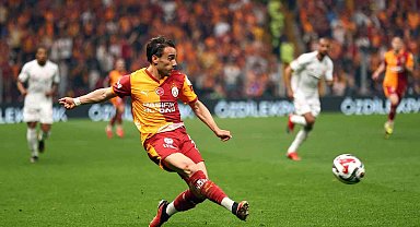 Yunus Akgün, Galatasaray ile ligde 100. maçına çıktı