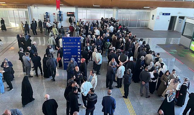 193 kişilik ilk hacı kafilesi Erzincan'a döndü