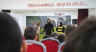 32 okulda 5 bin öğrenciye akran zorbalığına karşı tiyatrolu eğitim verildi