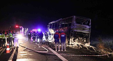 8 kişinin öldüğü otobüs kazasında hayatını kaybedenlerin 6'sının cenazeleri teslim edildi