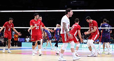 A Milli Erkek Voleybol Takımı, Fransa'yı 3-0 mağlup etti