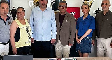 Adana Demirspor'a yerel basından 100 bin liralık destek