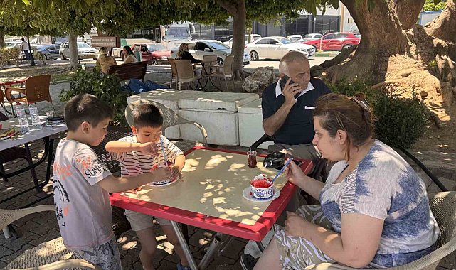 Adana'da hava sıcaklıklarının yükselmesiyle 'bici bici' satışları başladı