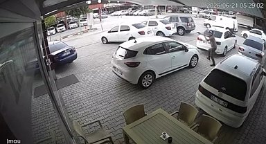 Adana'da oto galericiler sitesinde silahlı saldırı: Çok sayıda araç zarar gördü