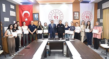 AFAD gönüllüsü öğrenciler ilk yardım belgelerini aldı