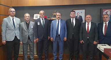 AK Parti Artvin İl Başkanlığı'ndan Milletvekili Çelik'e ziyaret