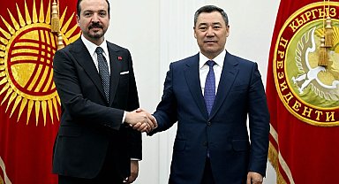 AK Parti Genel Başkan Yardımcısı Zorlu, Kırgızistan Cumhurbaşkanı Caparov ile bir araya geldi