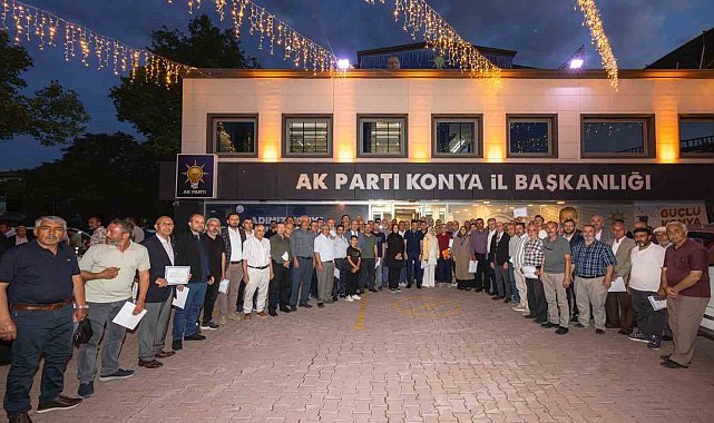 AK Parti Konya'da merkez ilçe mahalle başkanlarıyla istişare toplantısı