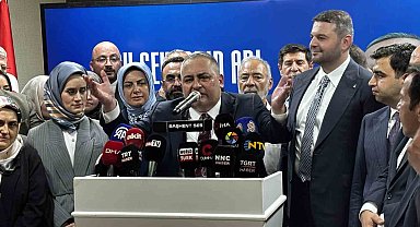 AK Parti'ye geçen Keçiören Belediye Başkanı Özarslan: "Nasıl geçmişte kapılarımız sonuna kadar herkese açıksa bundan sonra da açık olacak"