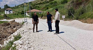 Akçadağ'da 6 kilometrelik grup yolunda çalışmalar devam ediyor