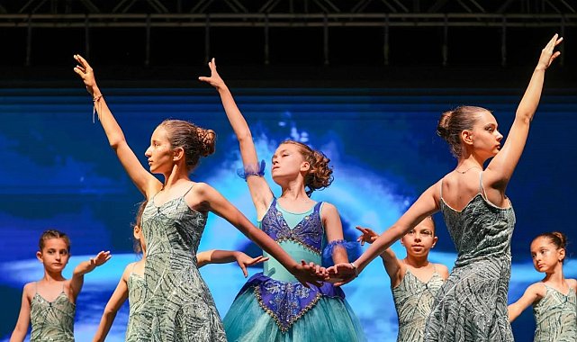 Aliağalılar sanat ve dansın büyüsünde buluştu