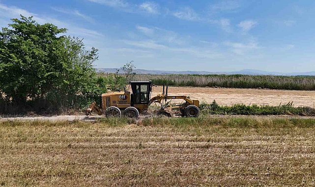 Altıeylül'de kırsal ulaşım ağı güçleniyor