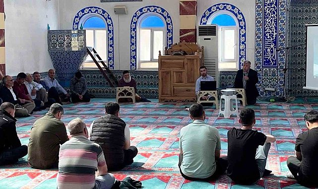 Altıntaş'ta Kur'an kurslarında görev alacak personele hizmet içi eğitim