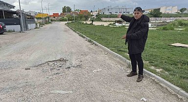 Ana arterle kesişiminde sürekli kaza olan sokak için tedbir alınması bekleniyor