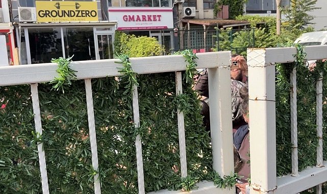 Ankara'daki bir lisede, sınava dakikalar kala öğrenciler okul bahçesine alınmayınca gerginlik yaşandı