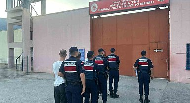 Antalya'da uyuşturucu operasyonunda 4 şüpheli tutuklandı
