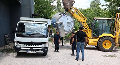 Antalya'da Kaş Sütleğen'e 4 tonluk süt soğutma tankı
