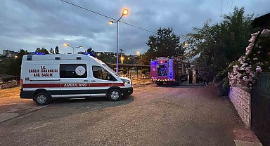 Ardiyede çıkan yangın evlere sıçramadan söndürüldü