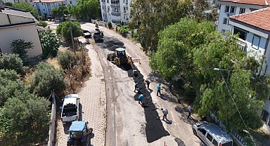 Ayvalık'ta doğalgaz sonrası yol onarımları sürüyor