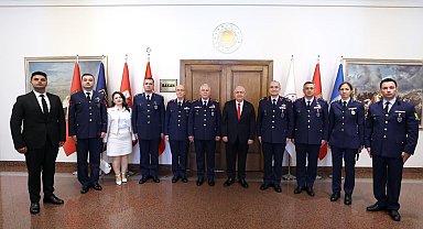 Bakan Güler, Hava Kuvvetleri Komutanlığı personelini kabul etti