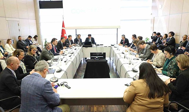 Bakan Kurum, Bonn'da COP31 Ev Sahibi Ülke Anlaşması'nı imzaladı