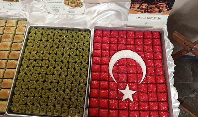 Bakan Tekin: "Bizim işimiz milli birliğimizi, beraberliğimizi güçlendirecek bir eğitim vermek"