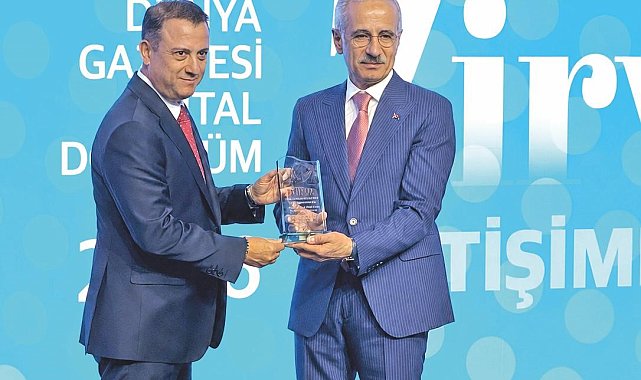 Bakan Uraloğlu Dönüşüm Zirvesi'nde açıkladı: "5G abone sayısı İki buçuk ayda 40 milyonu aştı"