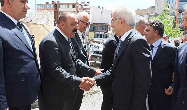 Bakan Uraloğlu'nun Hakkari temasları
