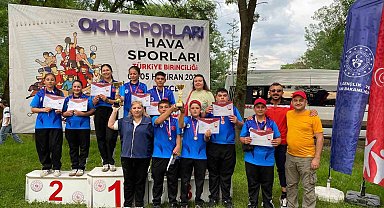 Baklanlı öğrenciler gökyüzünde zirveye çıktı