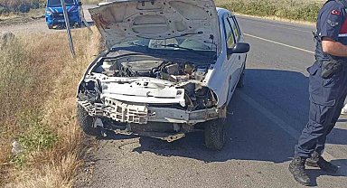 Balıkesir'de çift taraflı trafik kazası; 1 ağır 7 kişi yaralı