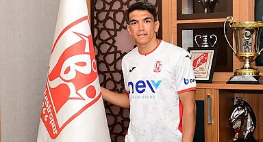 Balıkesirspor'da Akın Akman imzayı attı