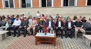 Bandırma'da hayat boyu öğrenme şenliği ve yılsonu sergisi açıldı