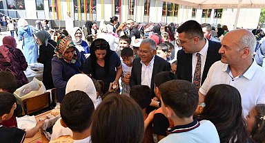 Başkan Büyükkılıç'tan okullardaki bahar coşkusuna yakın ilgi
