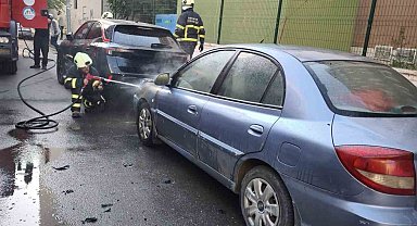 Batman'da park halindeki otomobilde çıkan yangın söndürüldü