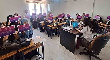 Bayburt'ta 120 kadına menopoz eğitimi verildi