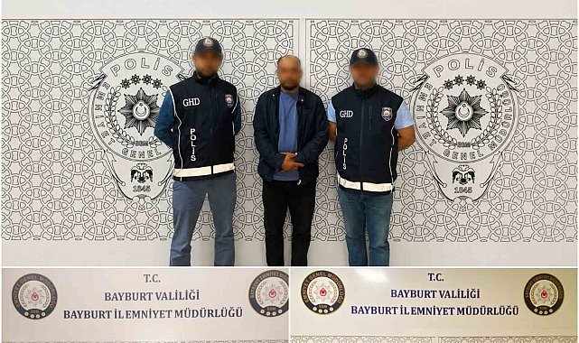 Bayburt'ta düzensiz göçle mücadele: 5 göçmen, 4 organizatör yakalandı