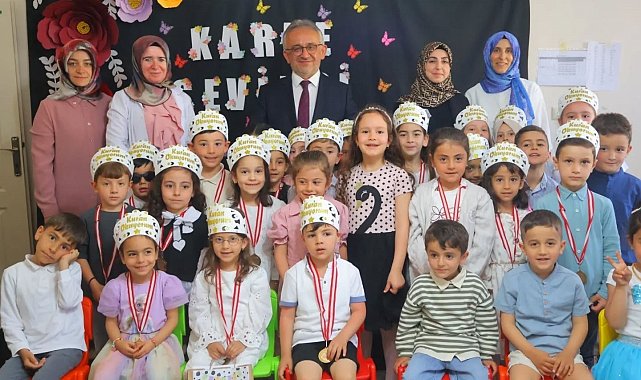 Bayburt'ta Kur'an kursu öğrencileri karne sevinci yaşadı