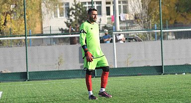 Baykal Altay futbolu bıraktı