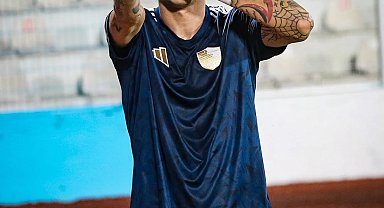 Benhur Keser Erzurumspor'a veda etti