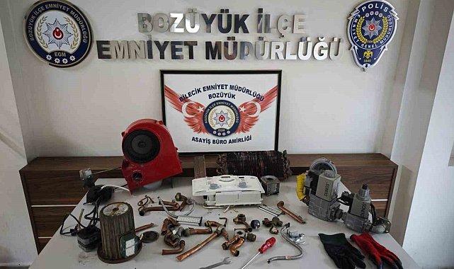 Bilecik'te metruk binada hırsızlık girişimi: 2 şüpheli yakalandı