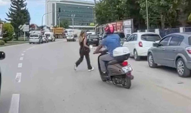 Bolu'da kazadan kıl payı kurtuldular: O anlar kamerada