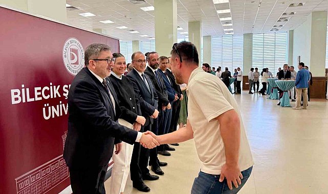 BŞEÜ'de bayramlaşma töreni