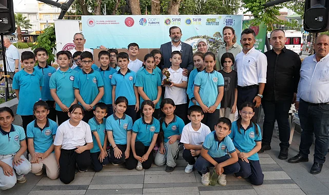 Bursa Gürsu'da öğrenciler ödüllendirildi