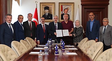 Bursa İnegöl'e sağlık ve eğitim alanında iki yeni yatırım... Bağış protokolleri imzalandı